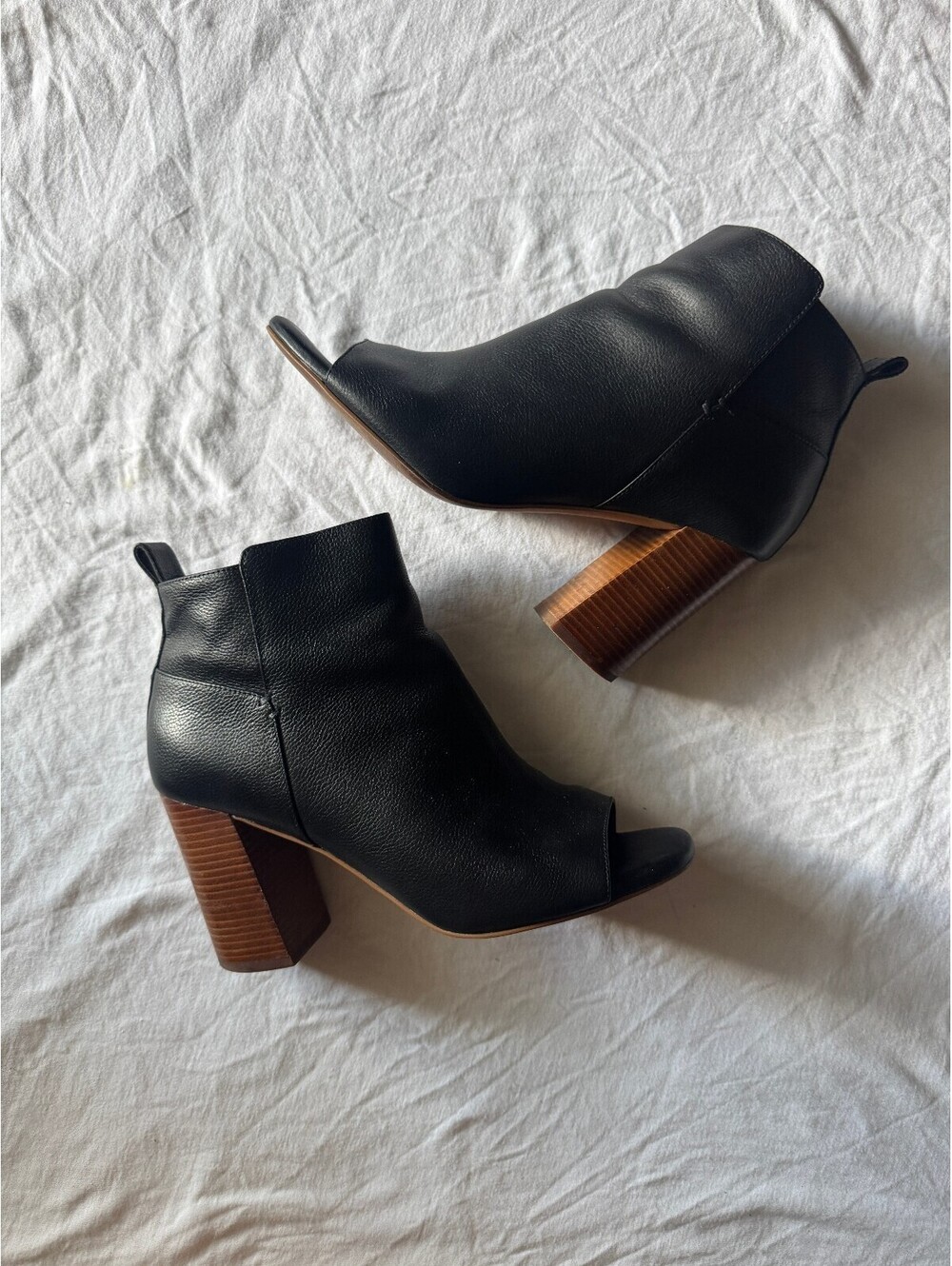 Coleâ Haan Two Tone Chandra Peep Toe Ankle Booties 7B Black Leather Block Heel